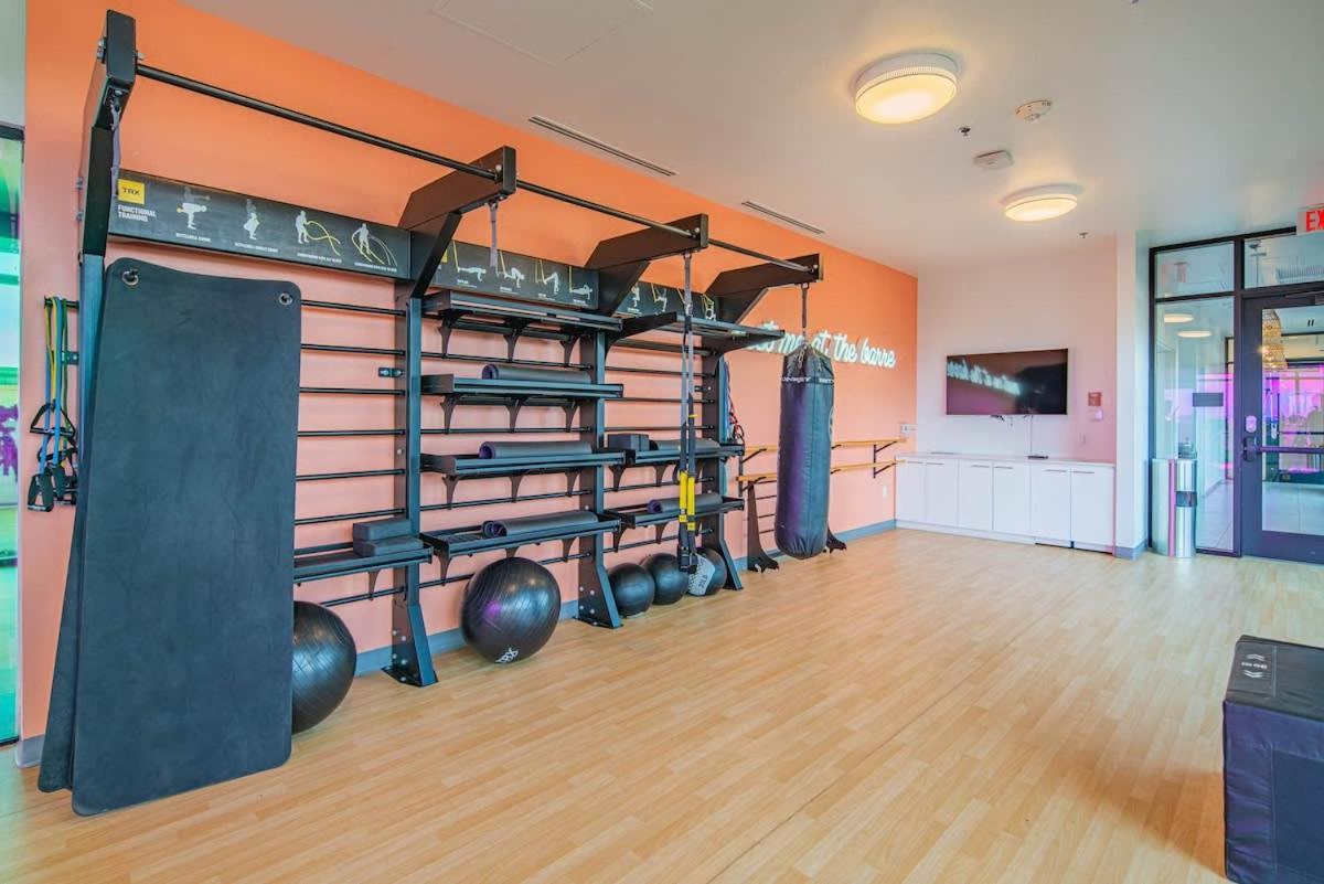 Апартаменти Detailed 2Bd, Highrise Dt, Pool, Gym, Parking, Sleeps 8 Фінікс Екстер'єр фото